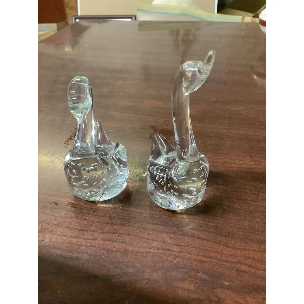 Hand Blown Clear Art Glass Swan Bird Figurine Paperweight Controlled Bubbles
